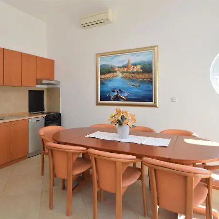 Διαμέρισμα Sablic-4 By Interhome *