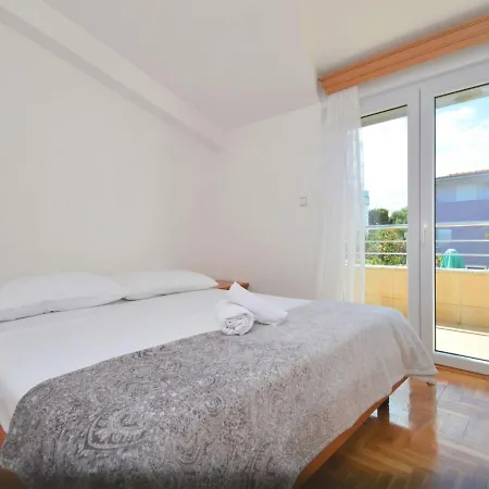 Sablic-4 By Interhome Διαμέρισμα Pirovac