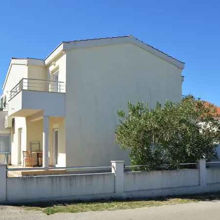 Sablic-4 By Interhome Διαμέρισμα Pirovac