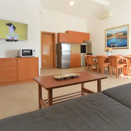 Sablic-4 By Interhome *