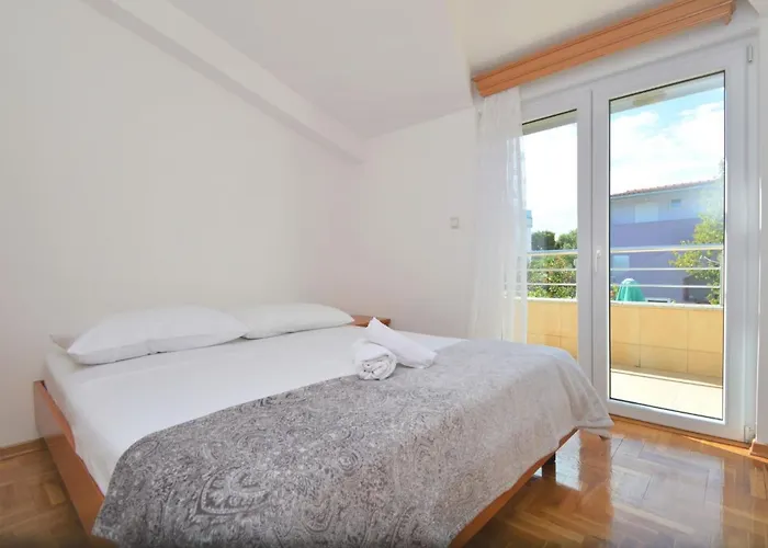 Sablic-4 By Interhome Appartamento Pirovac