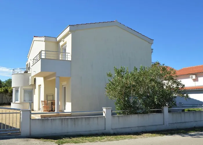 Sablic-4 By Interhome Appartamento Pirovac